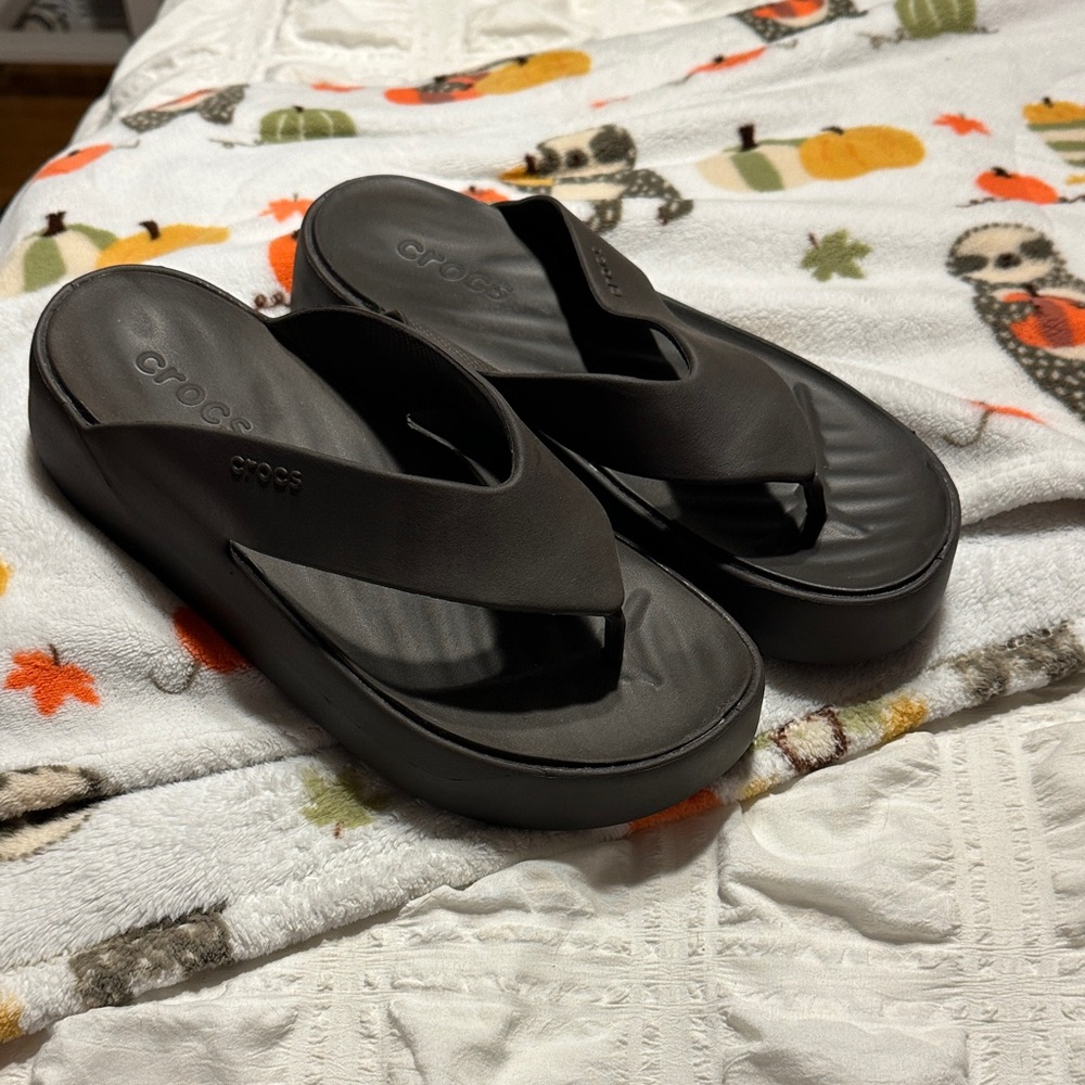 CROCS Women's Dark Brown Sandals